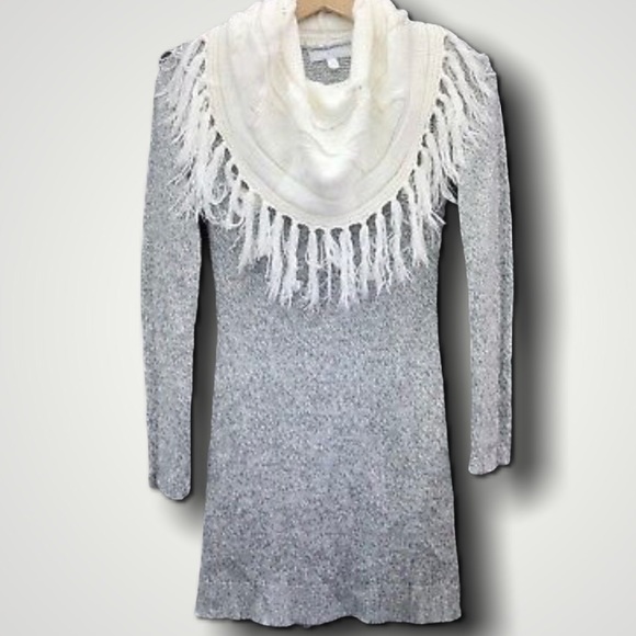 Romeo & Juliet Couture Dresses & Skirts - Romeo and Juliet R&J Sweater Dress